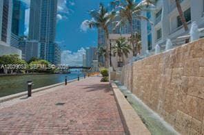 31 SE 5th St # 705, Miami, FL 33131 photo 10