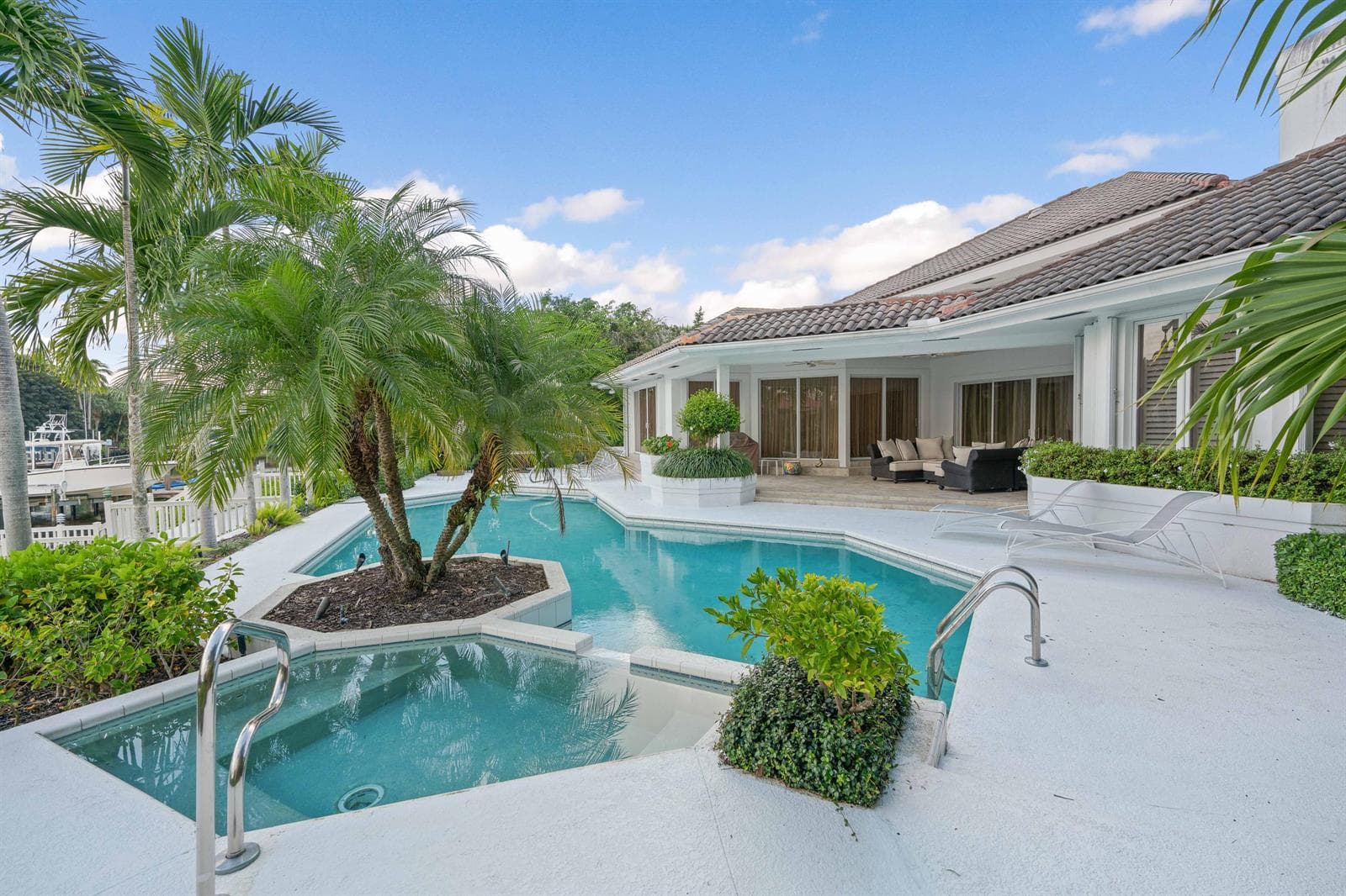 351 Eagle Drive, Jupiter, FL 33477 photo 9