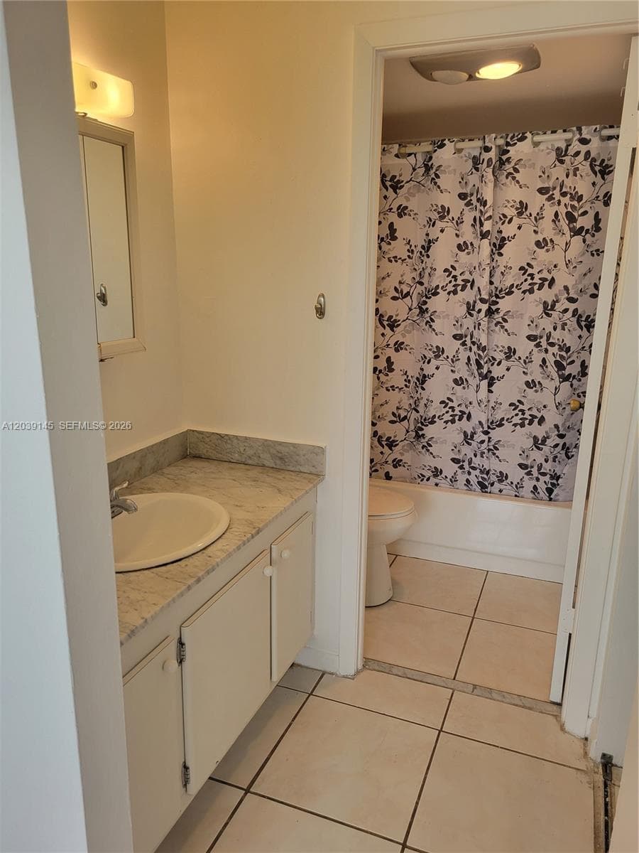 1300 NE Miami Gardens Dr # 720E, Miami, FL 33179 photo 8