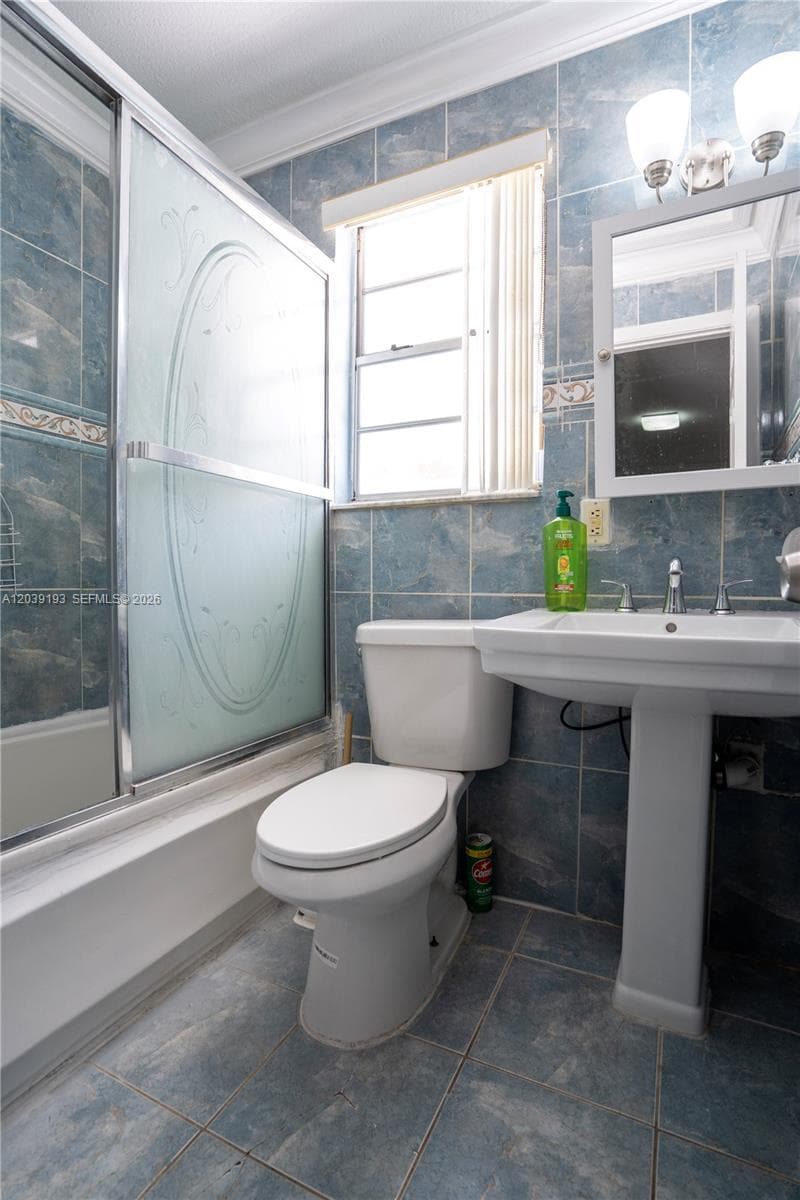 16990 NE 5th Ct # 2, North Miami Beach, FL 33162 photo 8