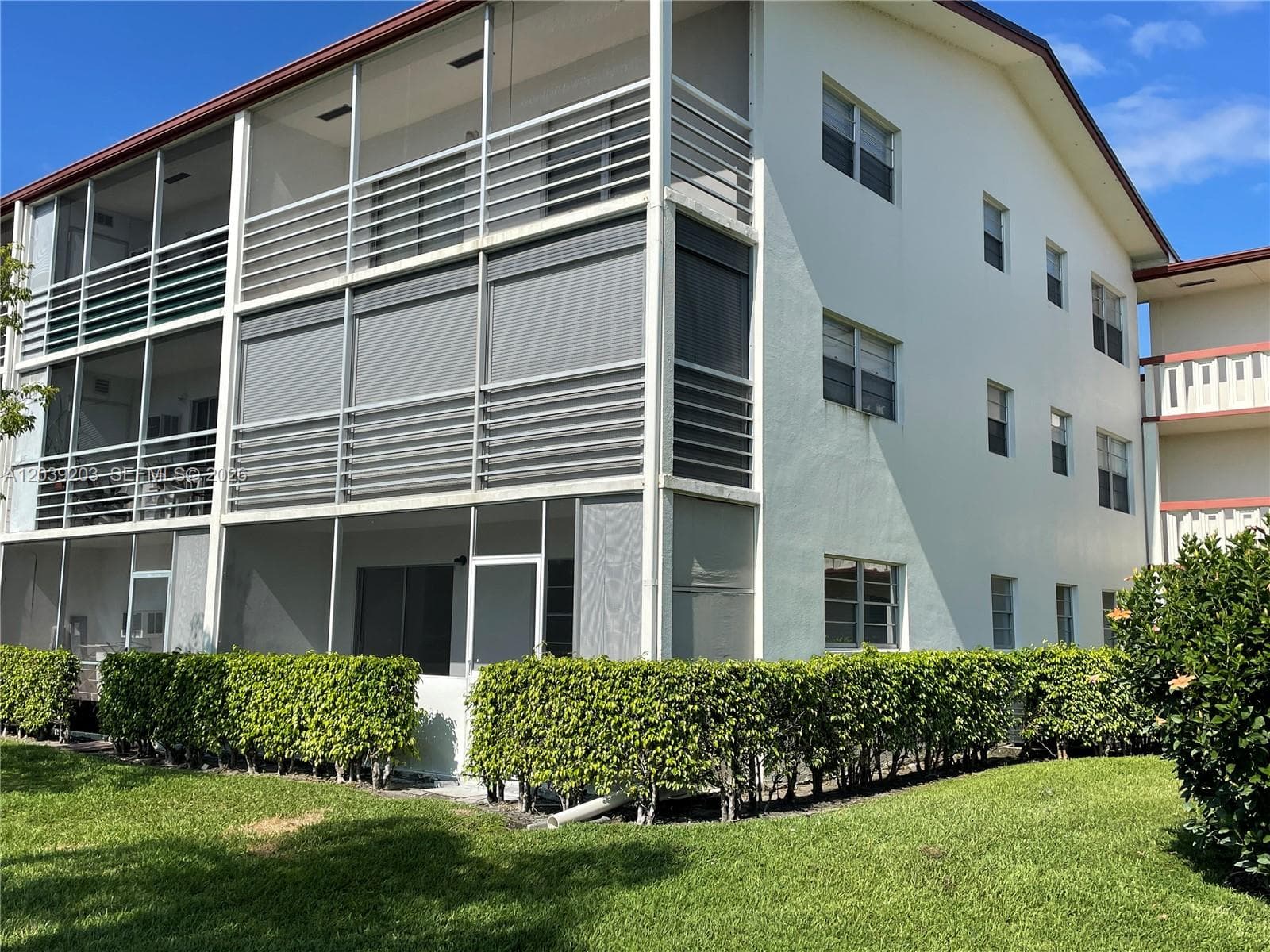 136 Brighton D # 136, Boca Raton, FL 33434 photo 2