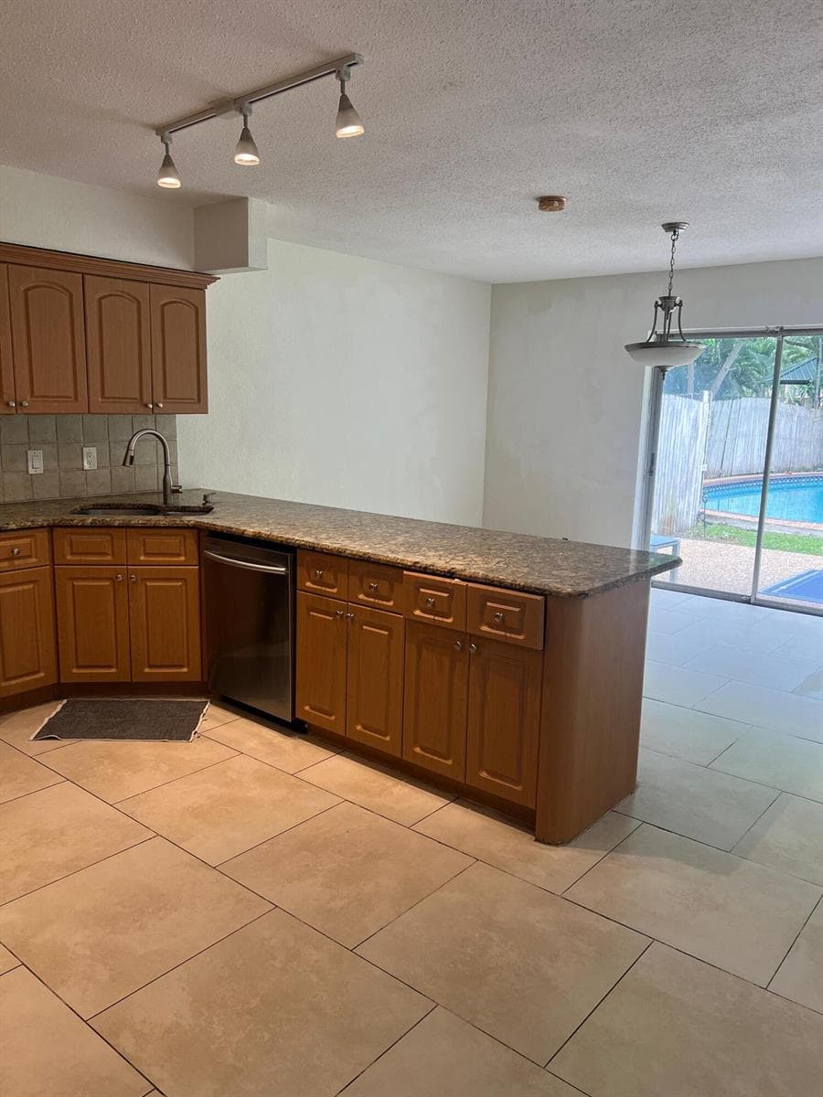 8586 NW 23rd Manor # W, Coral Springs, FL 33065 photo 10