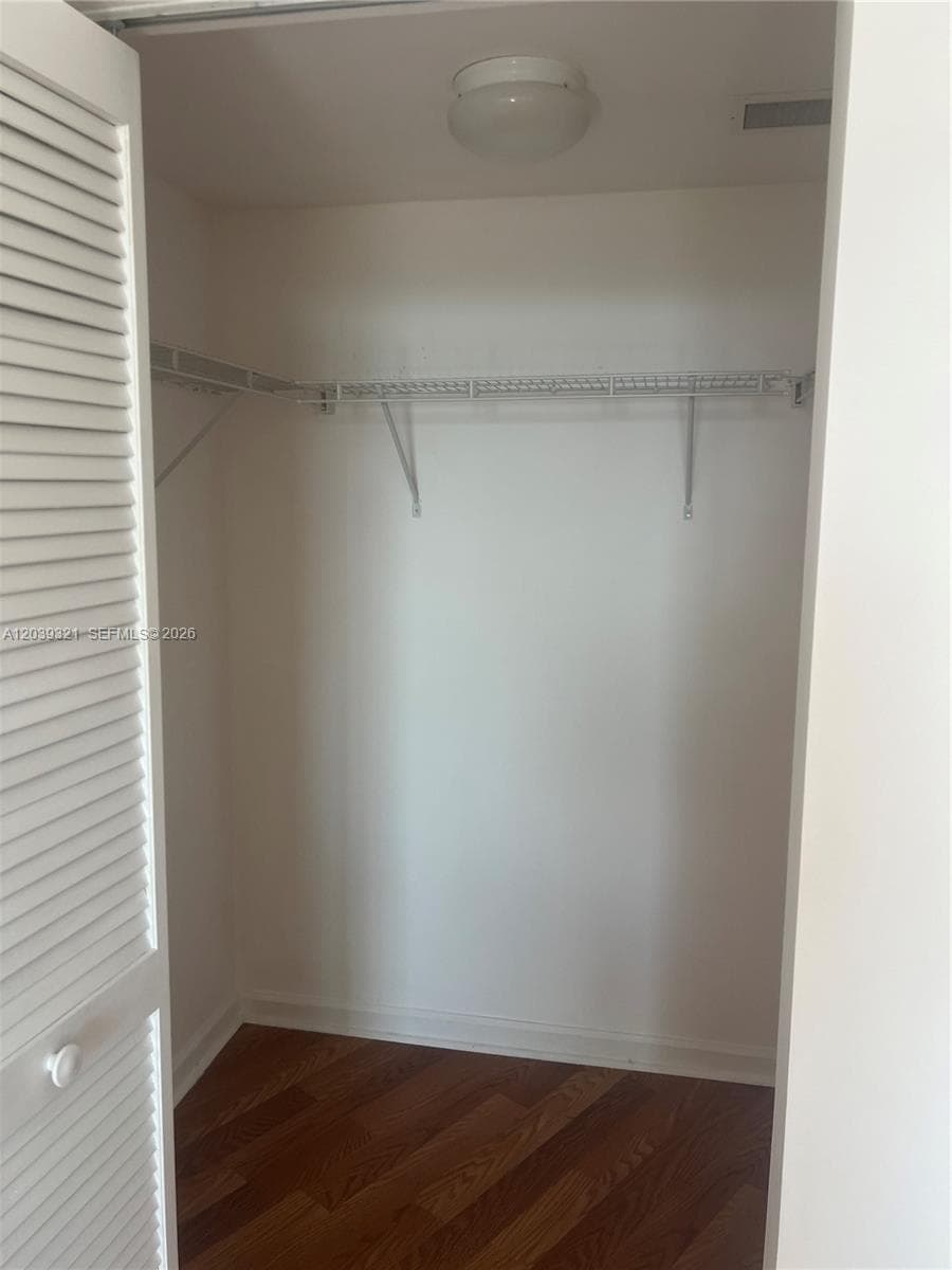 19501 W Country Club Dr # 611, Aventura, FL 33180 photo 10