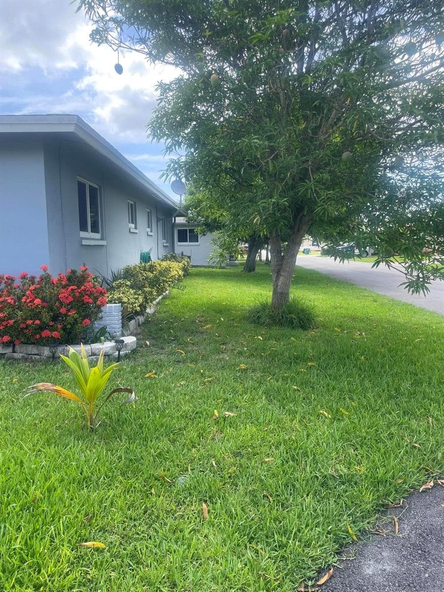 5706 NW 68th Terrace, Tamarac, FL 33321 photo 10