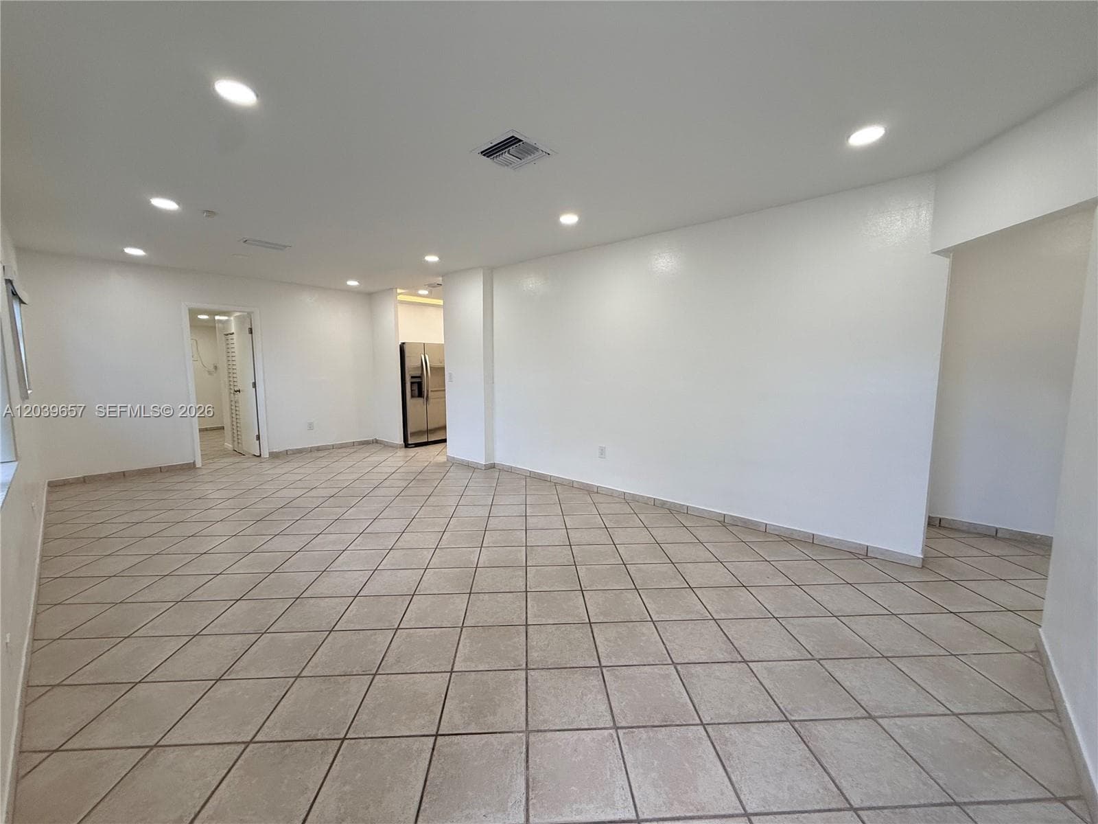 561 W 39th St # n/a, Hialeah, FL 33012 photo 13
