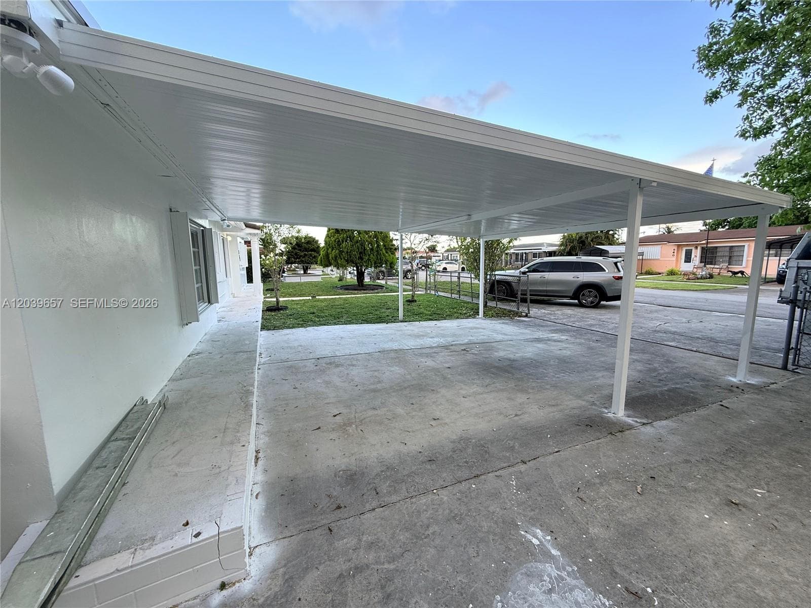 561 W 39th St # n/a, Hialeah, FL 33012 photo 7