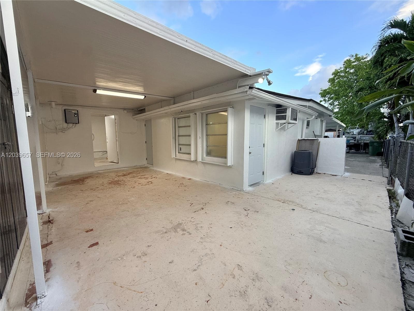 561 W 39th St # n/a, Hialeah, FL 33012 photo 9