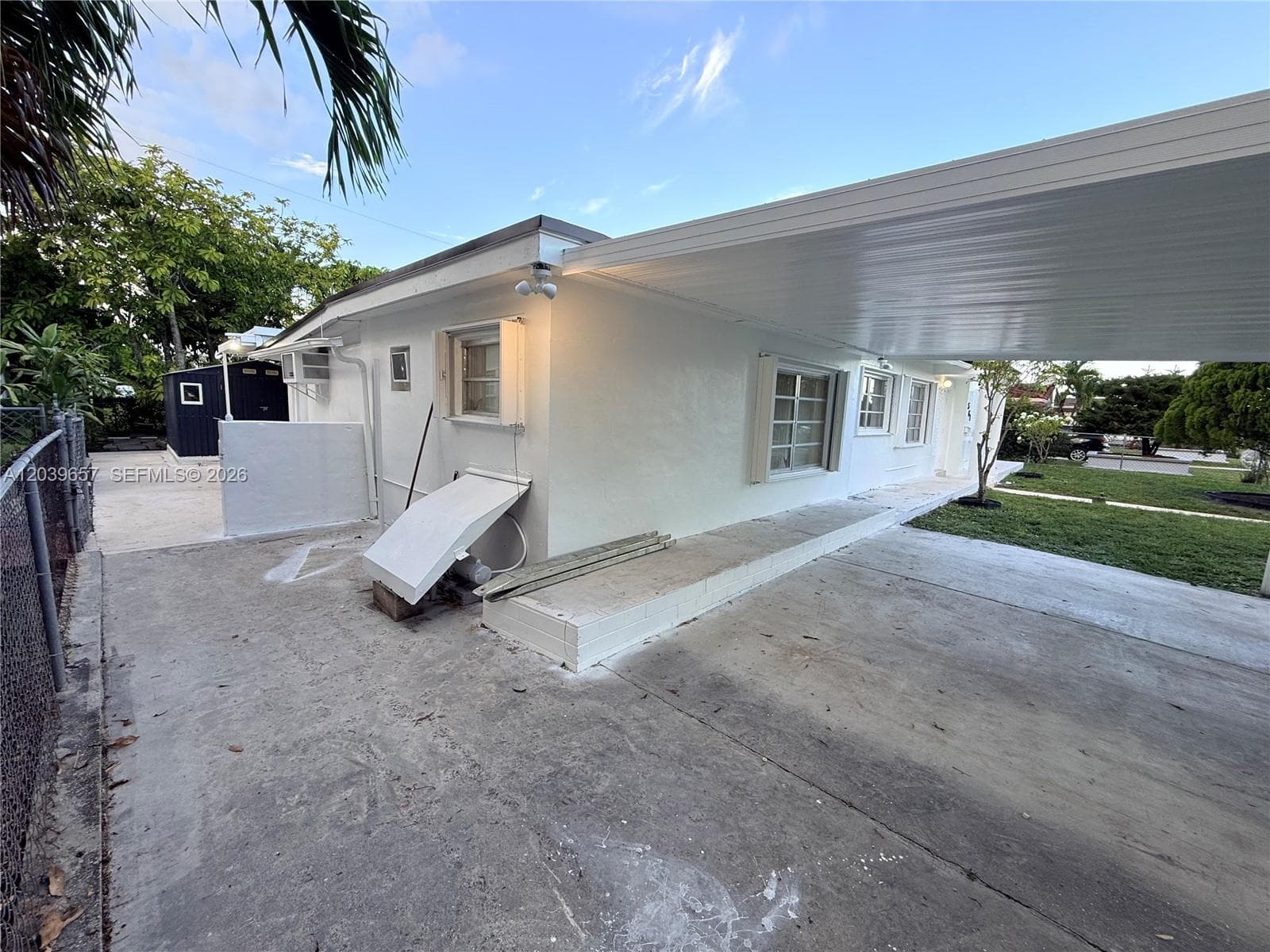 561 W 39th St # n/a, Hialeah, FL 33012 photo 8