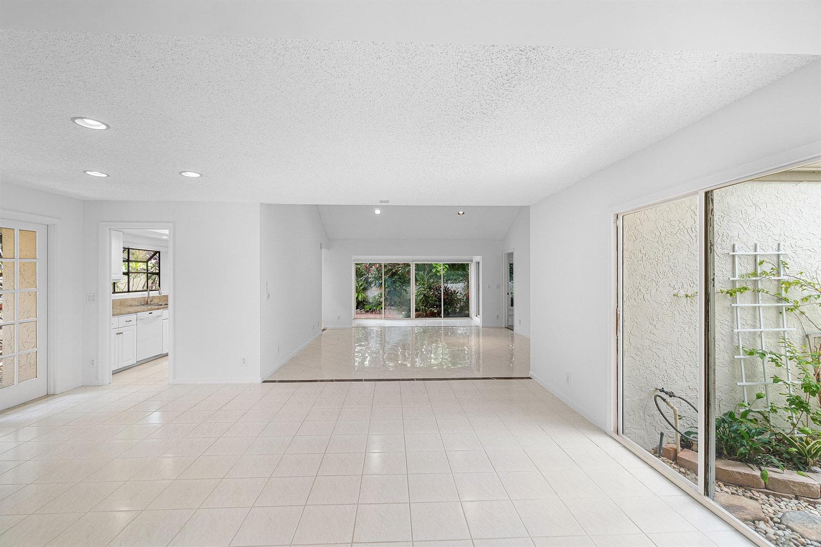 5635 Kiowa Circle, Boynton Beach, FL 33437 photo 13