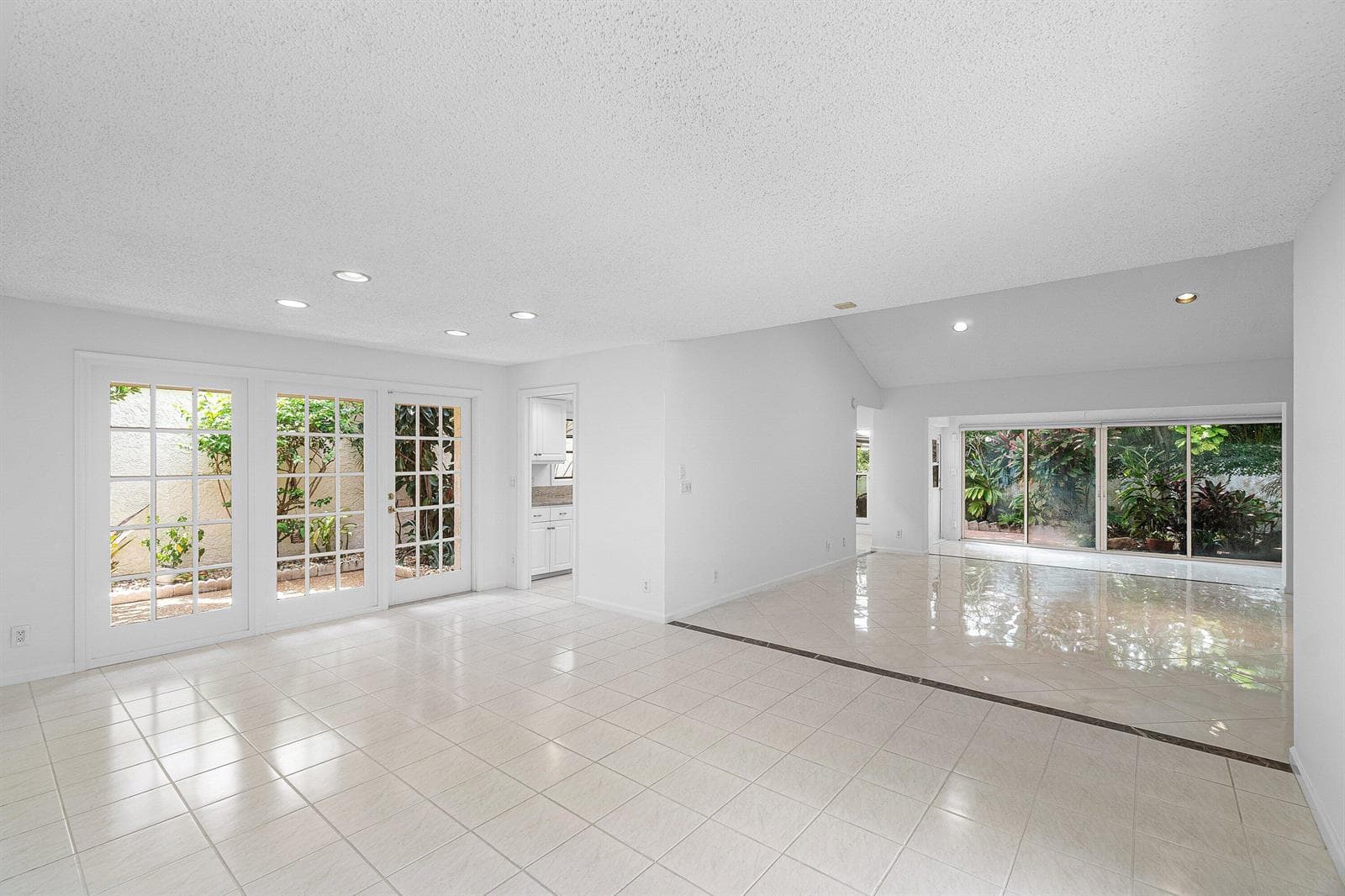 5635 Kiowa Circle, Boynton Beach, FL 33437 photo 12