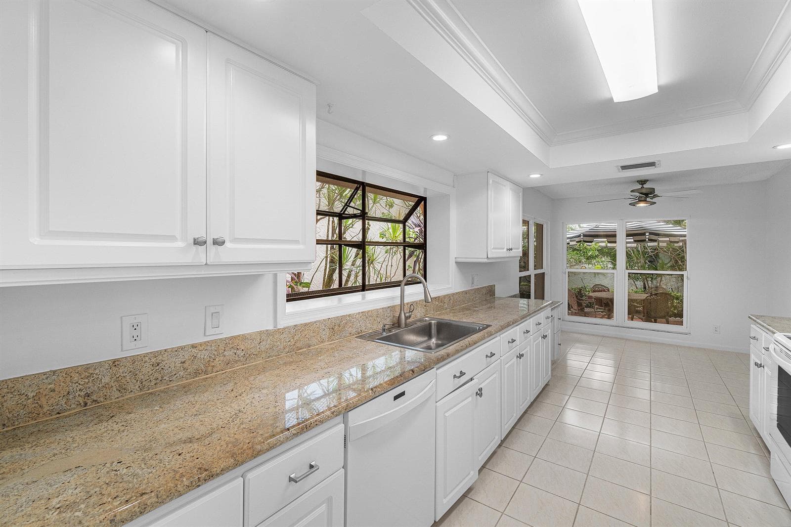 5635 Kiowa Circle, Boynton Beach, FL 33437 photo 8