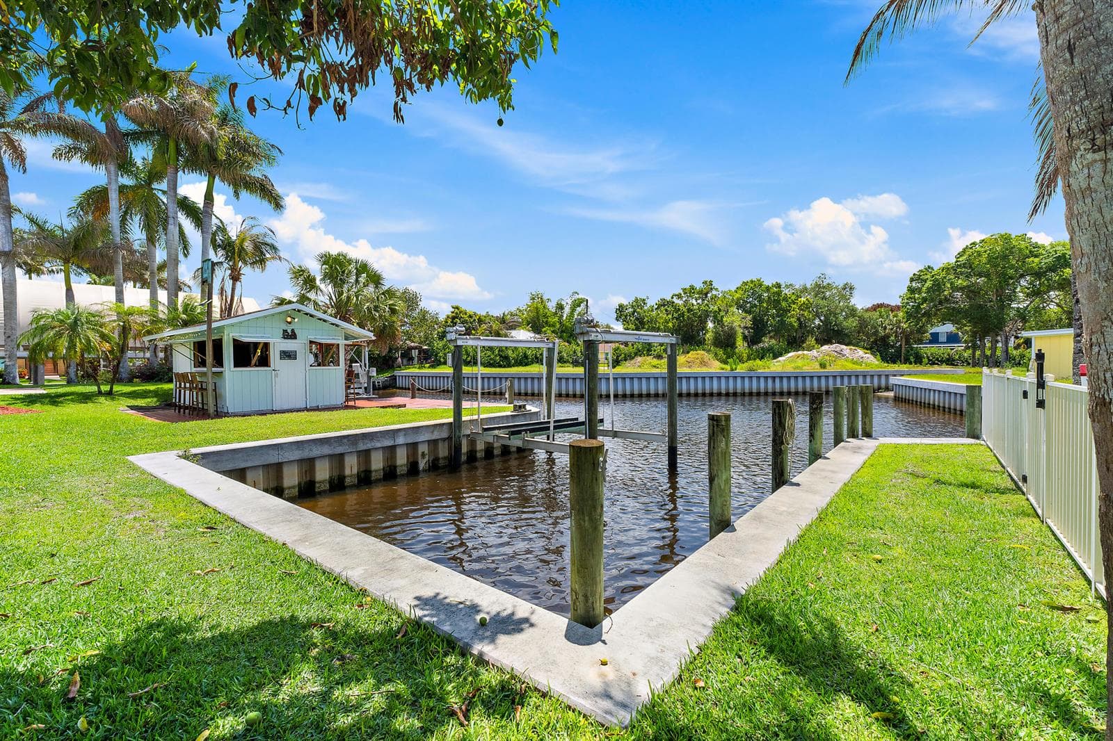 715 SW Rustic Circle, Stuart, FL 34997 photo 8