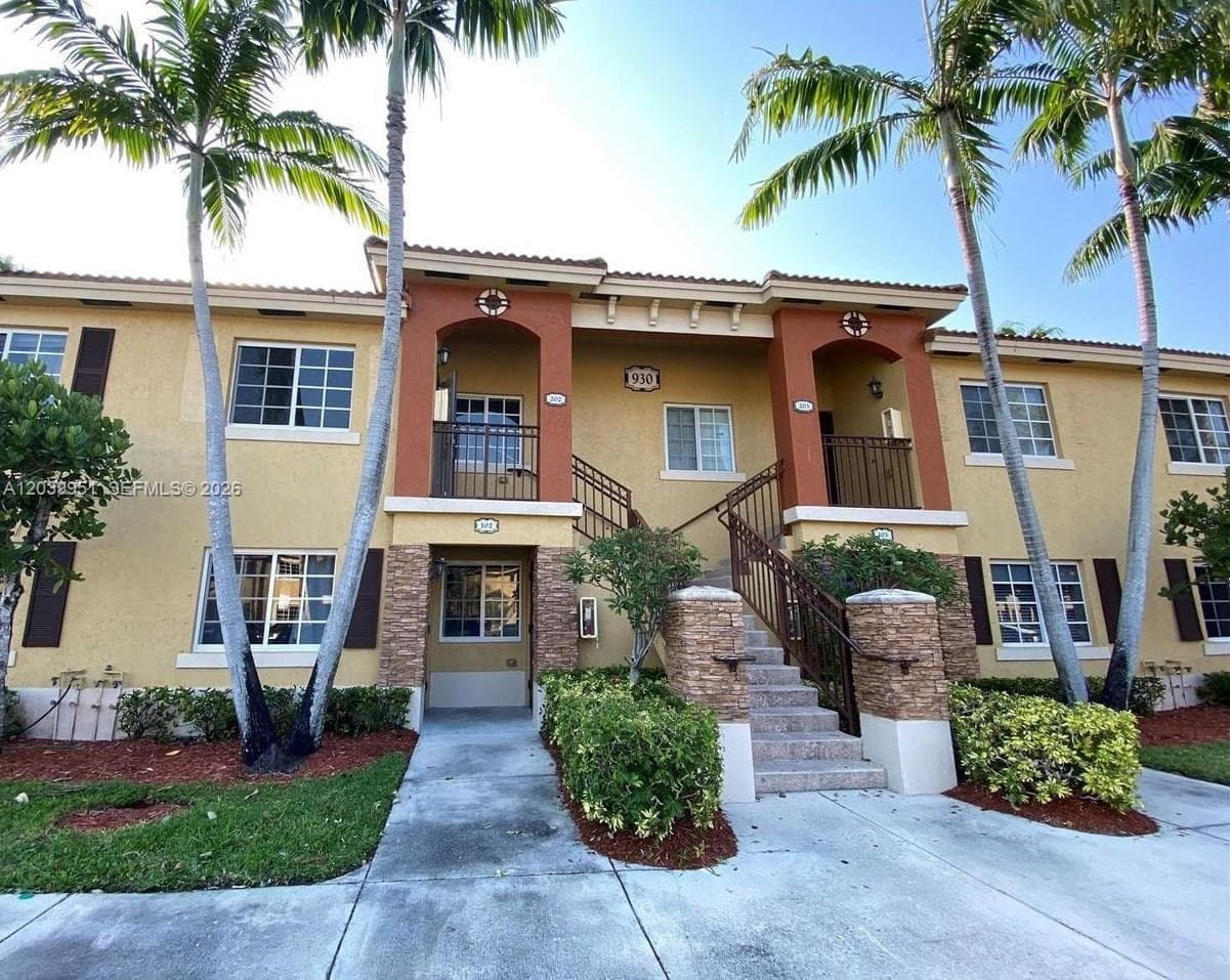 930 NE 34th Ave # 202, Homestead, FL 33033 photo 12