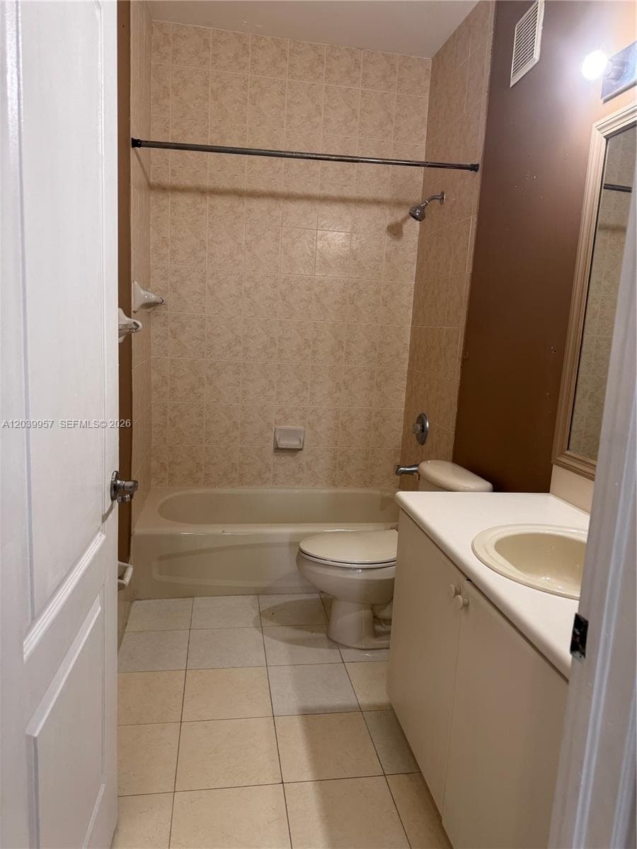 7070 NW 177th St # 203-10, Hialeah, FL 33015 photo 10