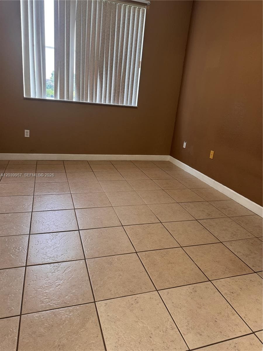 7070 NW 177th St # 203-10, Hialeah, FL 33015 photo 11