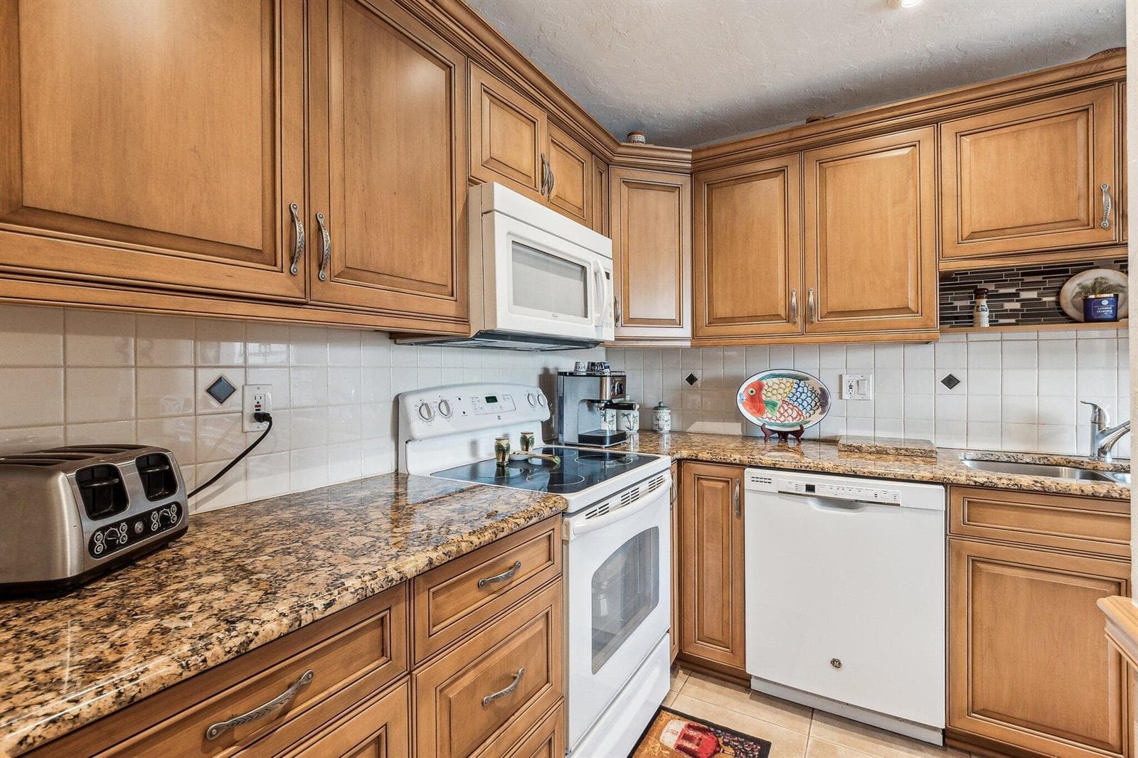 1051 Orange Terrace # 103, Delray Beach, FL 33445 photo 9