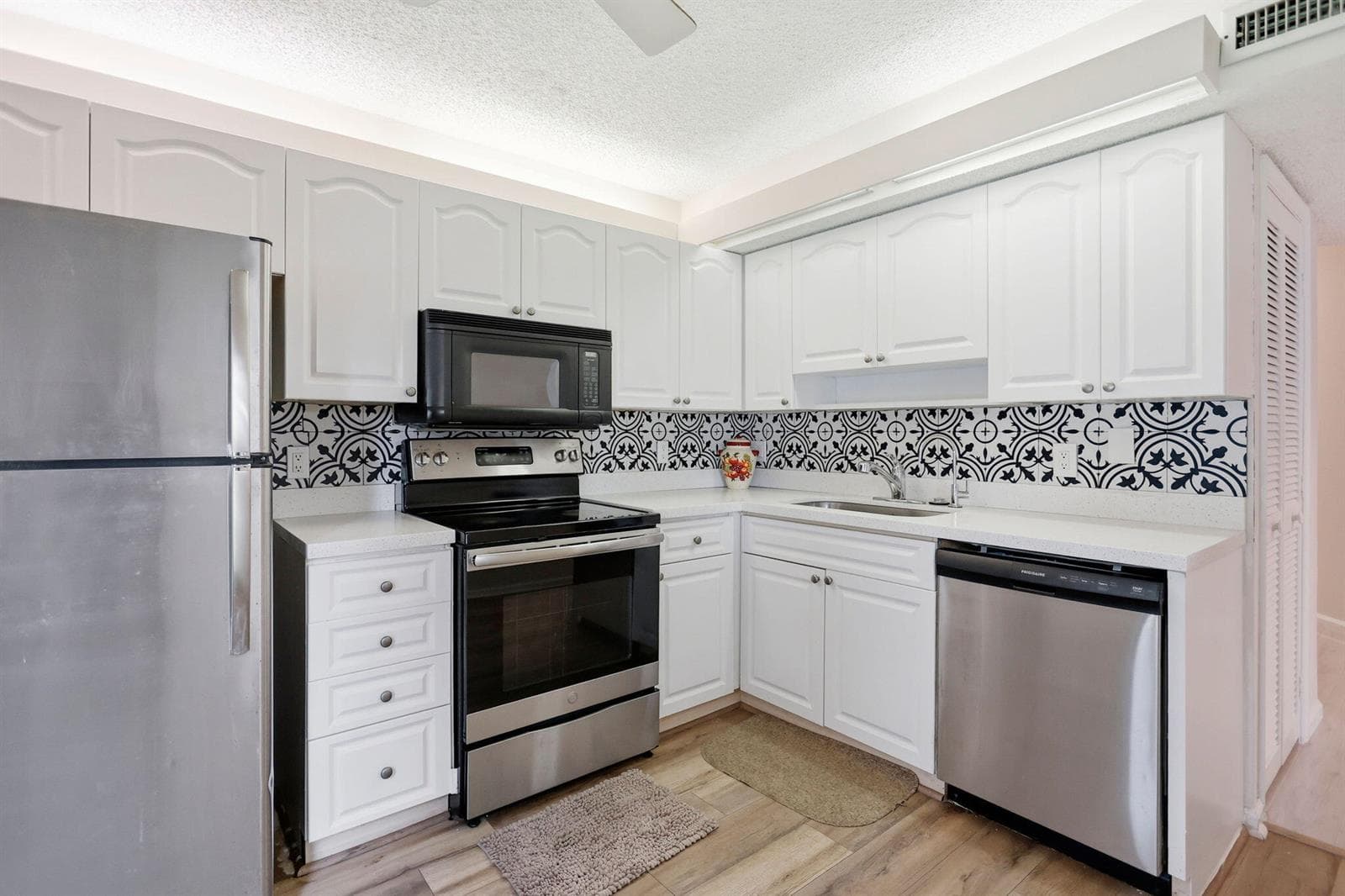 10110 Cedar Point Boulevard # 206, Boynton Beach, FL 33437 photo 6