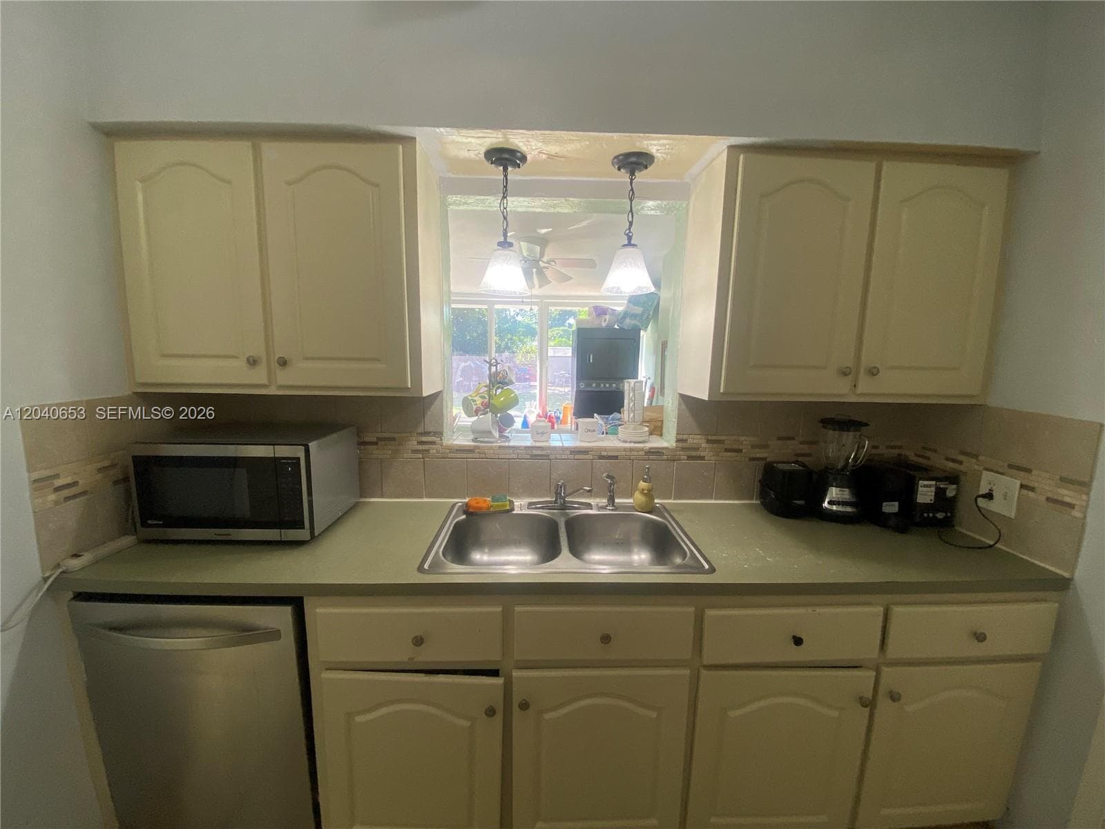 540 NW 111 St, Miami, FL 33168 photo 7