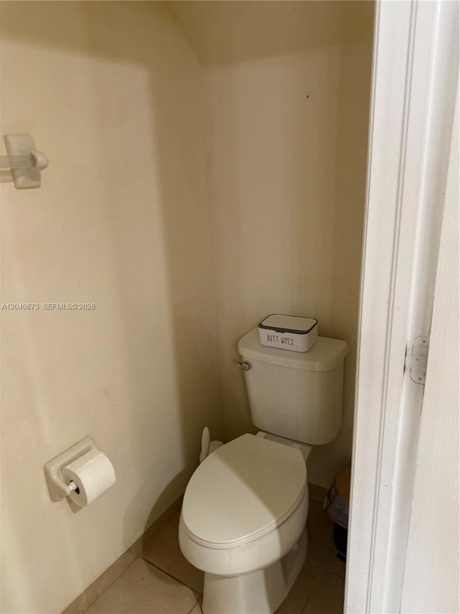 8929 W 35th Way, Hialeah, FL 33018 photo 6