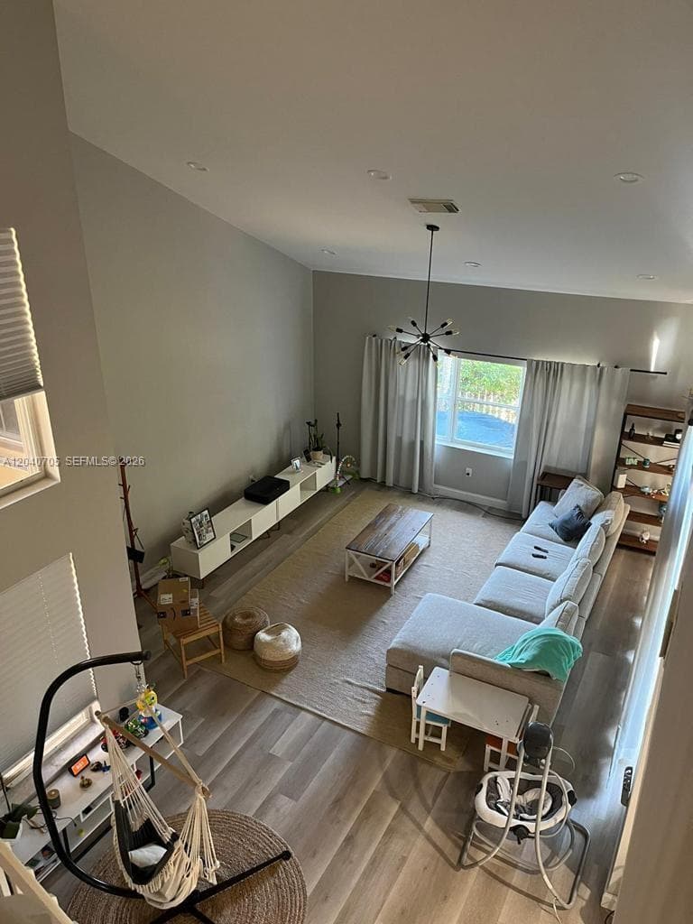 1125 Butternut Ln, Hollywood, FL 33019 photo 9