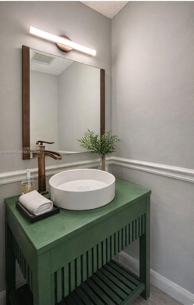 1125 Butternut Ln, Hollywood, FL 33019 photo 8