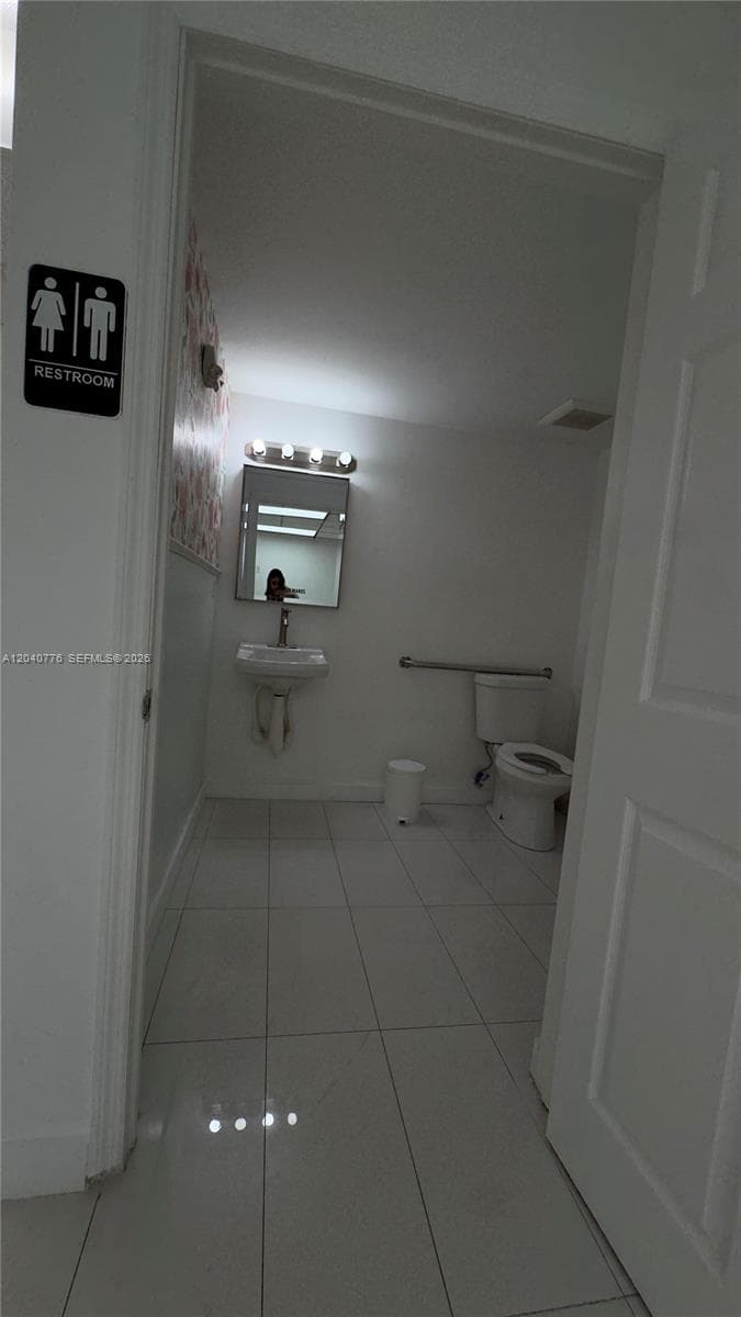 3960 W 16th Ave # 204, Hialeah, FL 33012 photo 6