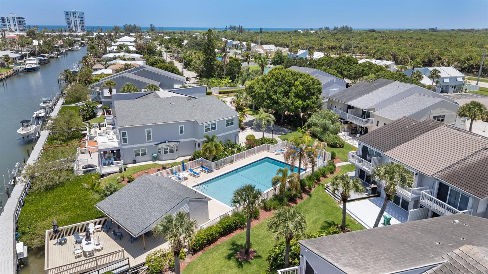 2488 Harbour Cove Drive, Fort Pierce, FL 34949 photo 5