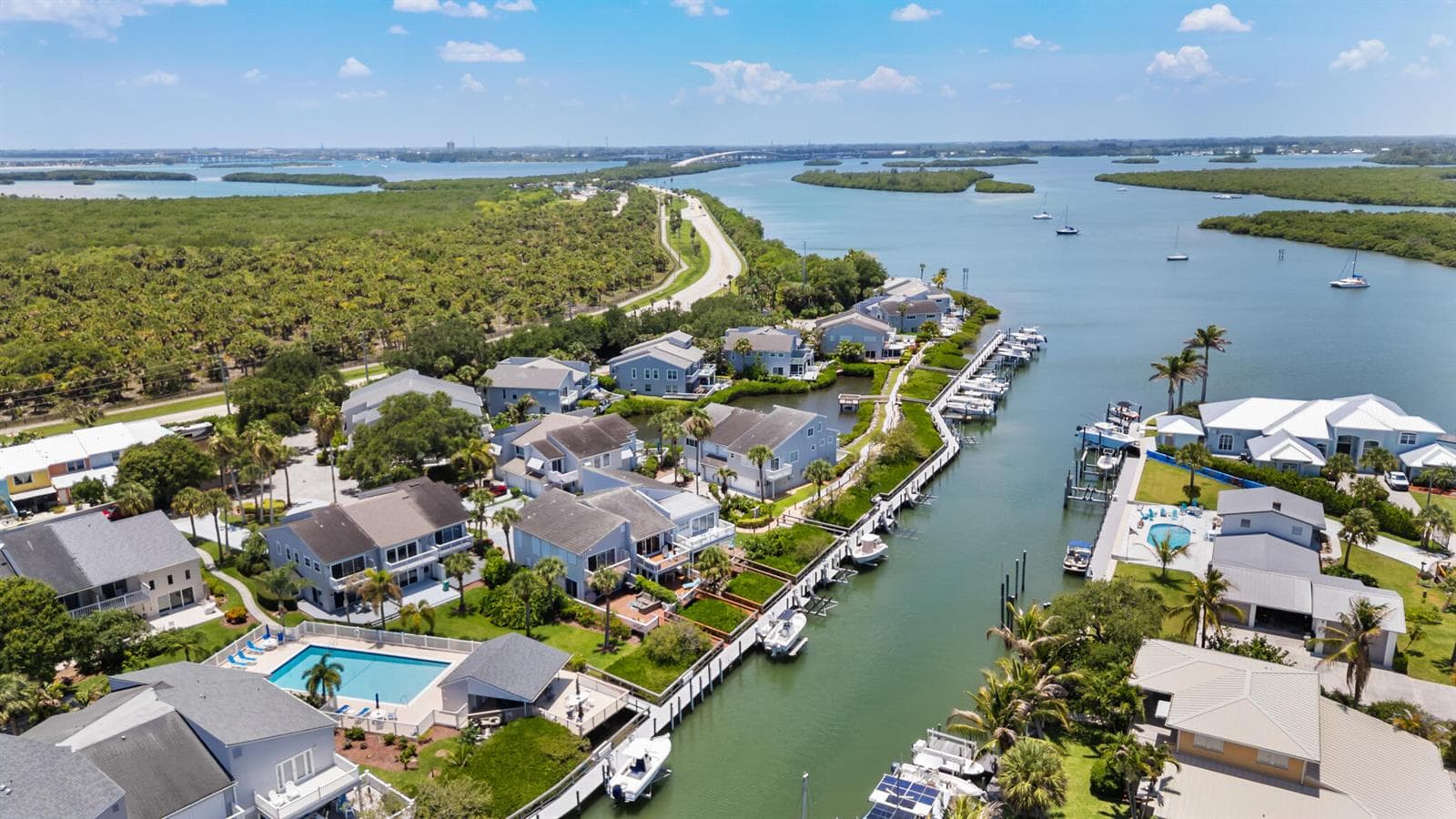 2488 Harbour Cove Drive, Fort Pierce, FL 34949 photo 4