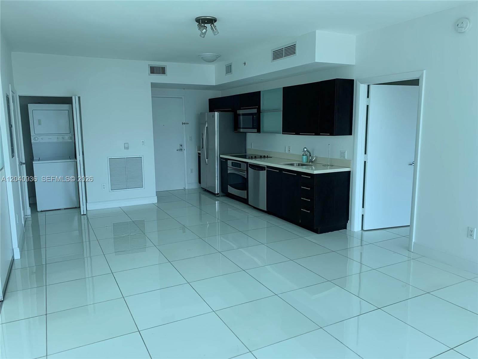 90 SW 3rd St # 3610, Miami, FL 33130 photo 6