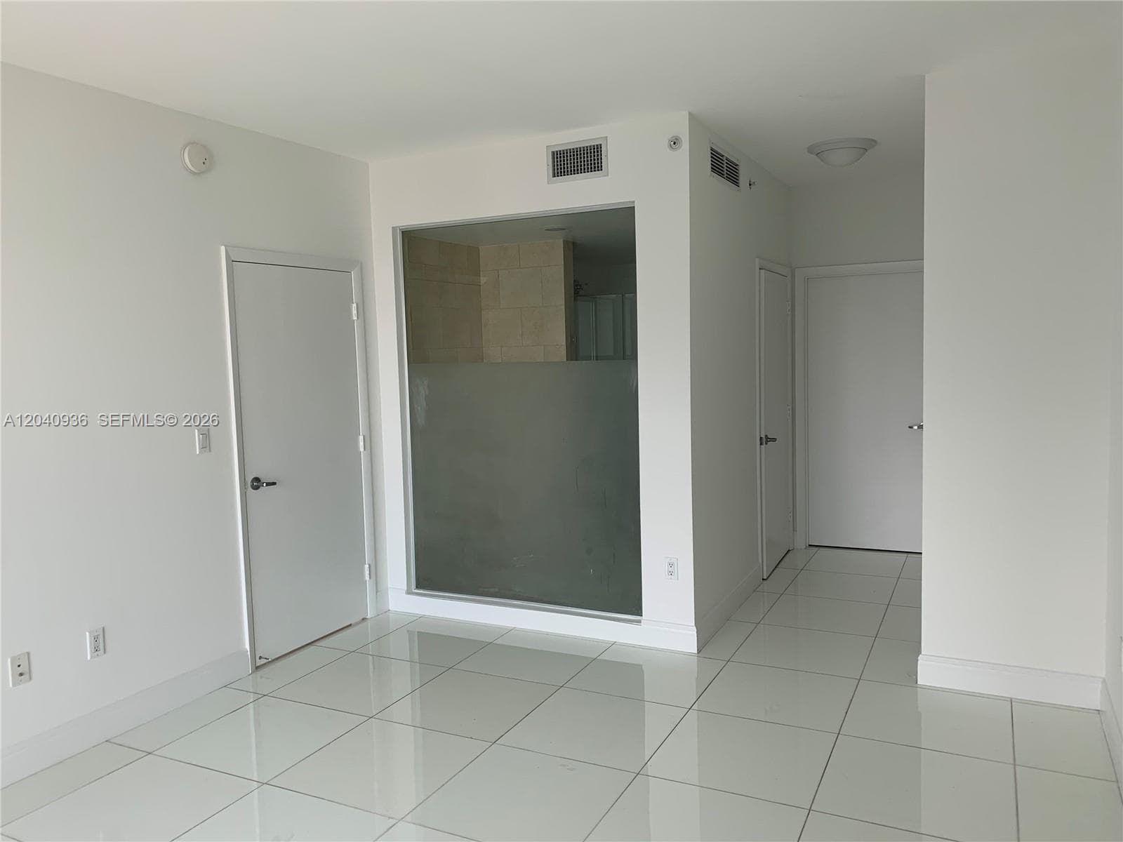 90 SW 3rd St # 3610, Miami, FL 33130 photo 9
