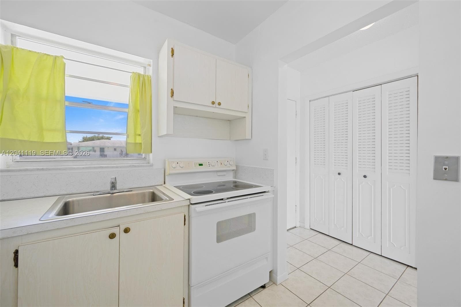 1116 Lake Ter # 208, Boynton Beach, FL 33426 photo 7