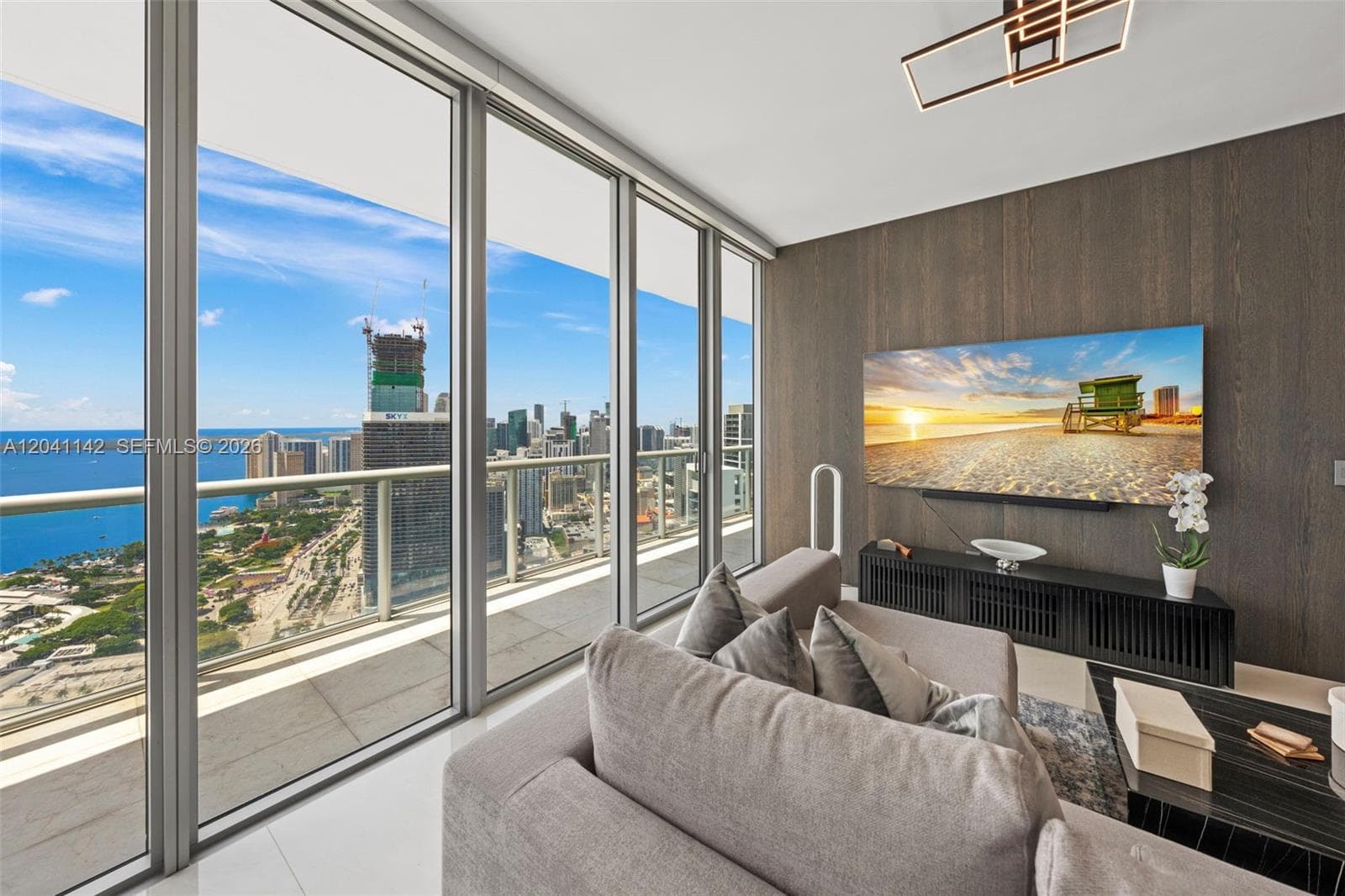 888 Biscayne Blvd # 5404, Miami, FL 33132 photo 6