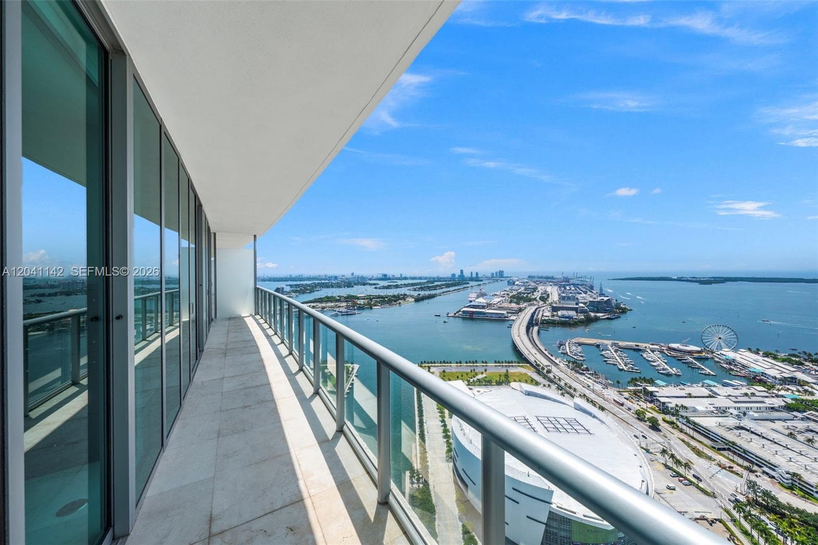 888 Biscayne Blvd # 5404, Miami, FL 33132 photo 10