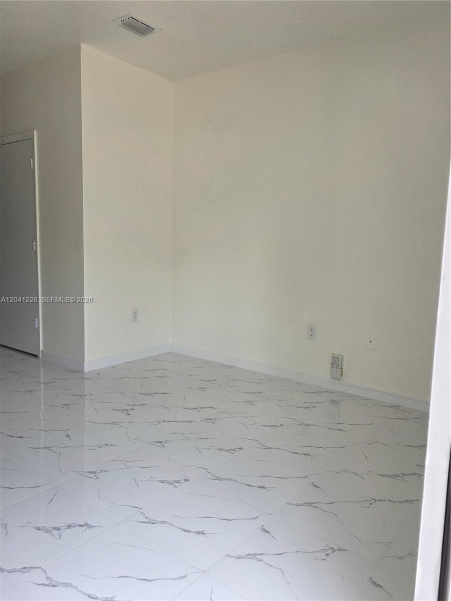 2973 SE 15th Ter, Homestead, FL 33035 photo 4