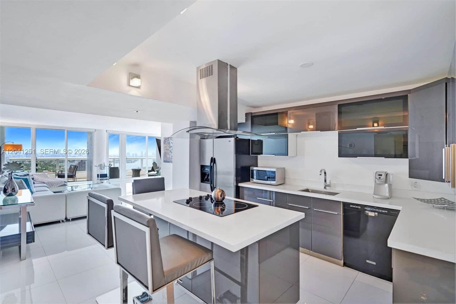 1717 N Bayshore Dr # D-3931, Miami, FL 33132 photo 6