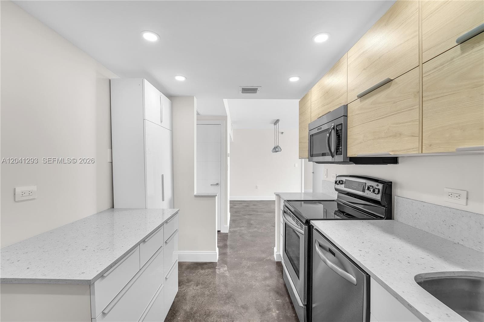 20515 E Country Club Dr # 1245, Aventura, FL 33180 photo 8