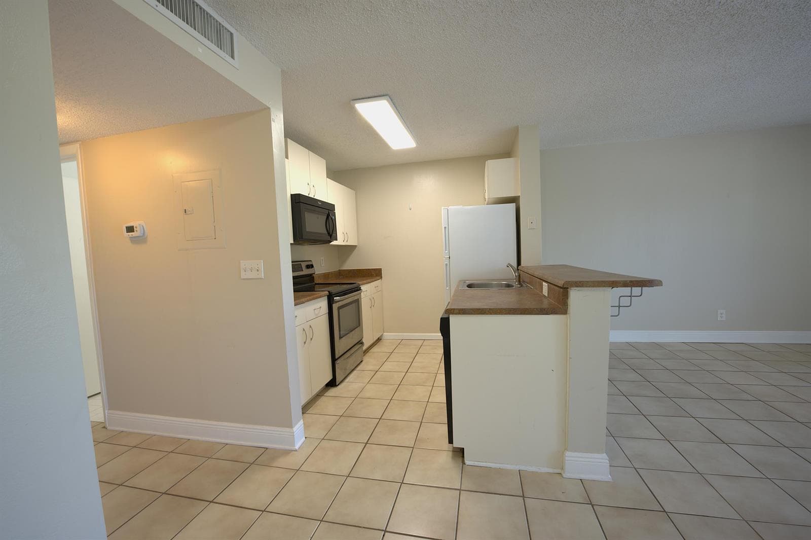 1523 Meadows Circle W, Boynton Beach, FL 33436 photo 6