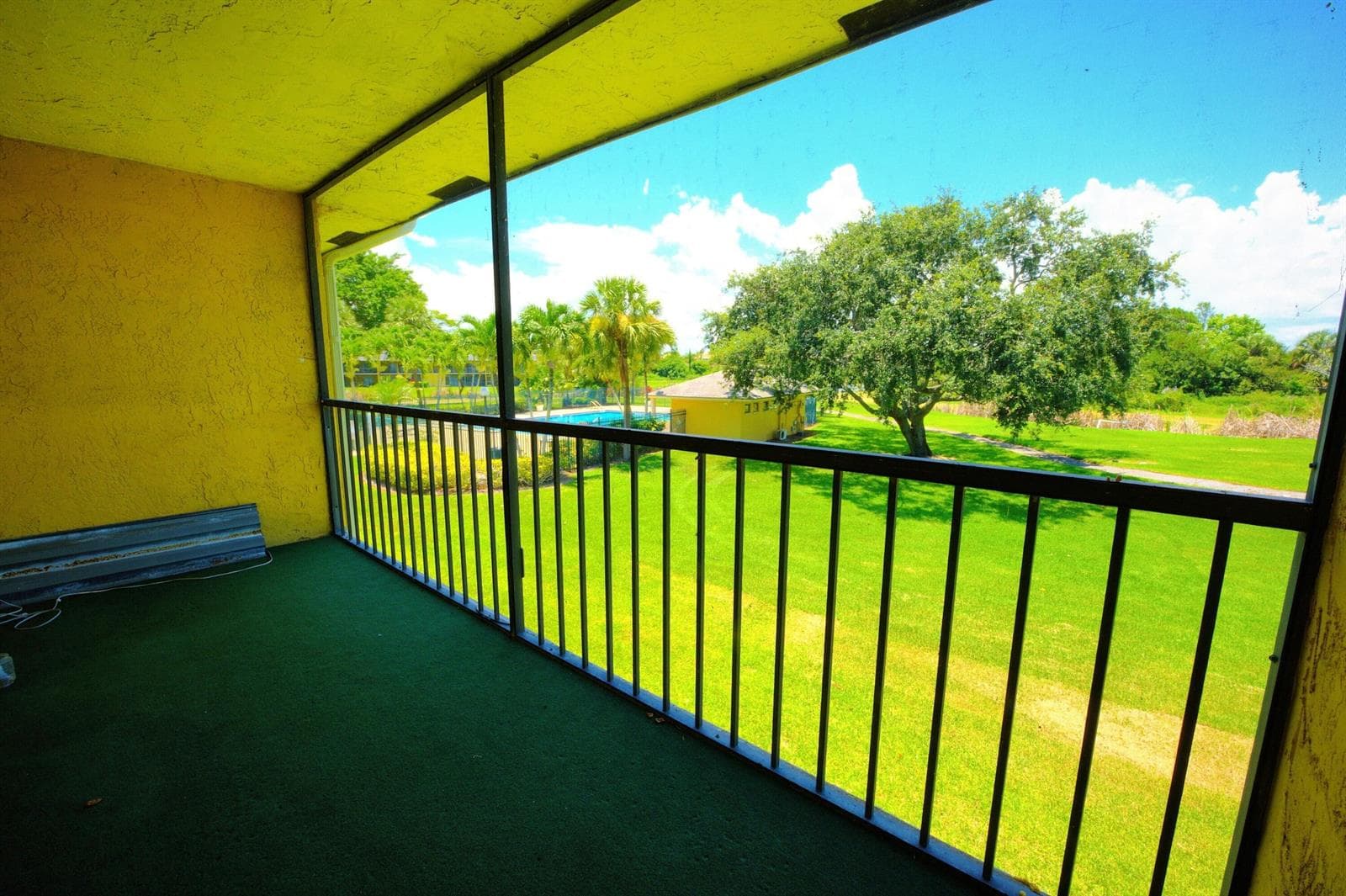 1523 Meadows Circle W, Boynton Beach, FL 33436 photo 12