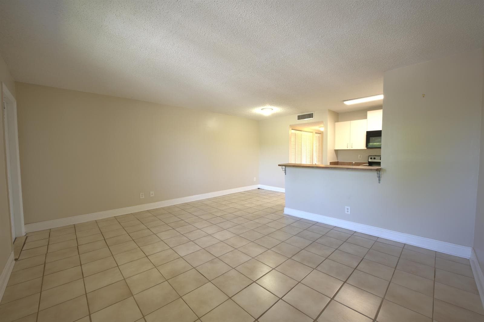 1523 Meadows Circle W, Boynton Beach, FL 33436 photo 4
