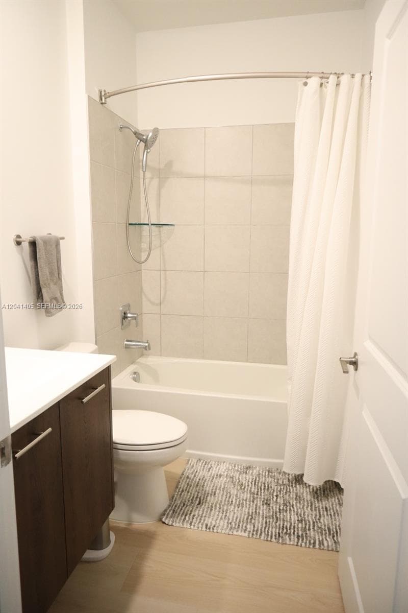 8201 NW 41st St # D-402, Doral, FL 33166 photo 6