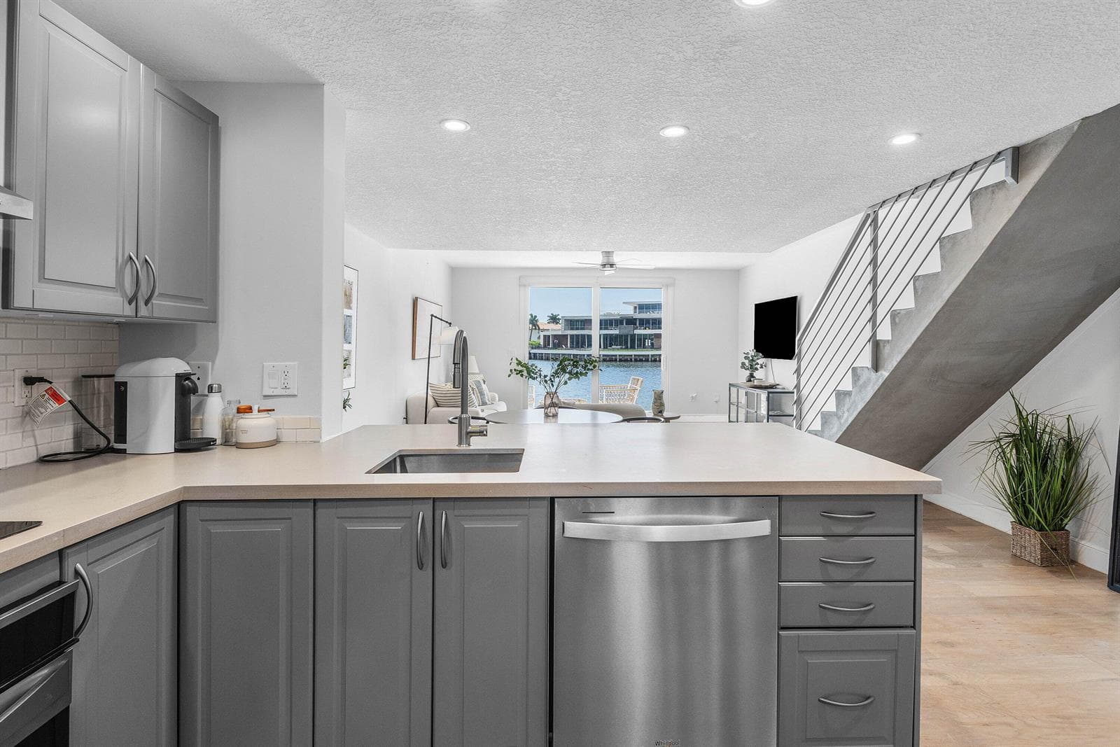 900 Jeffery Street, Boca Raton, FL 33487 photo 8