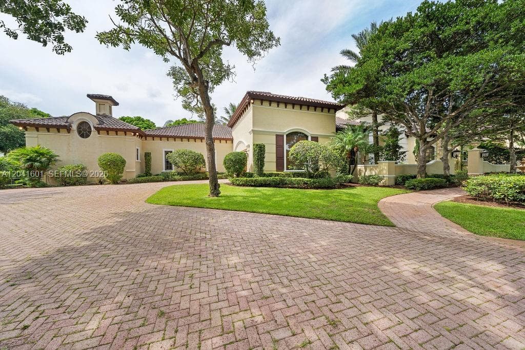 9001 SW 59th Ct, Pinecrest, FL 33156 photo 2