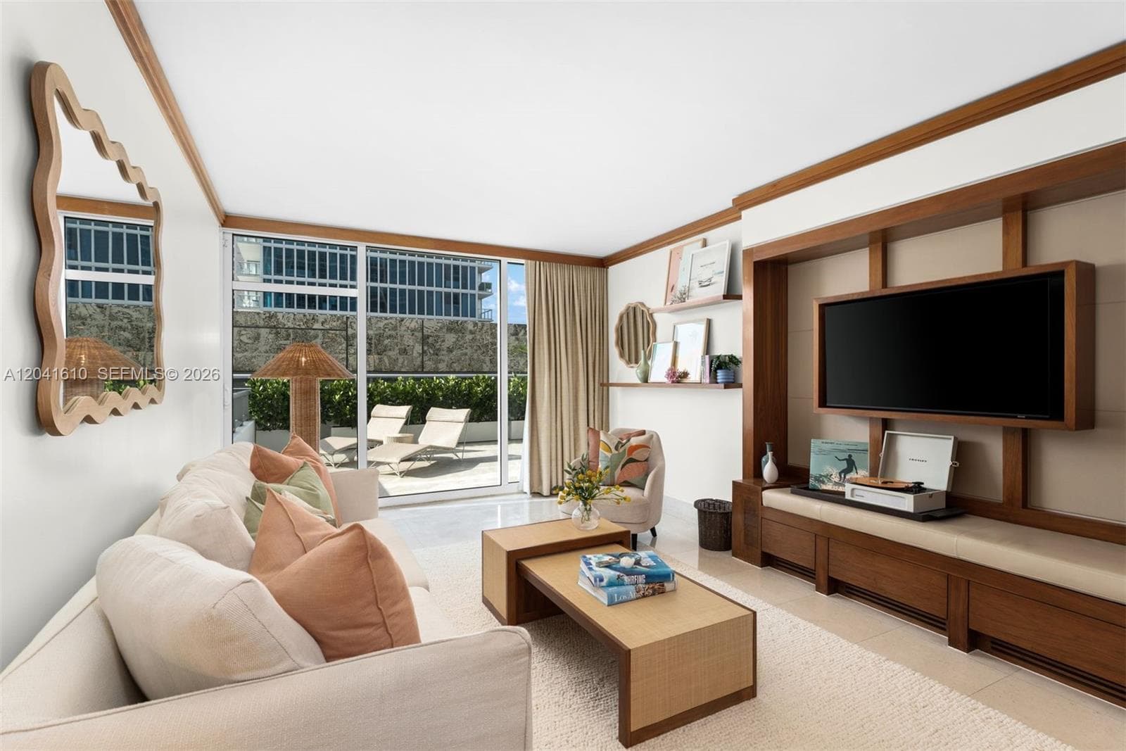 6801 Collins Ave # DOOR 606, Miami Beach, FL 33141 photo 4