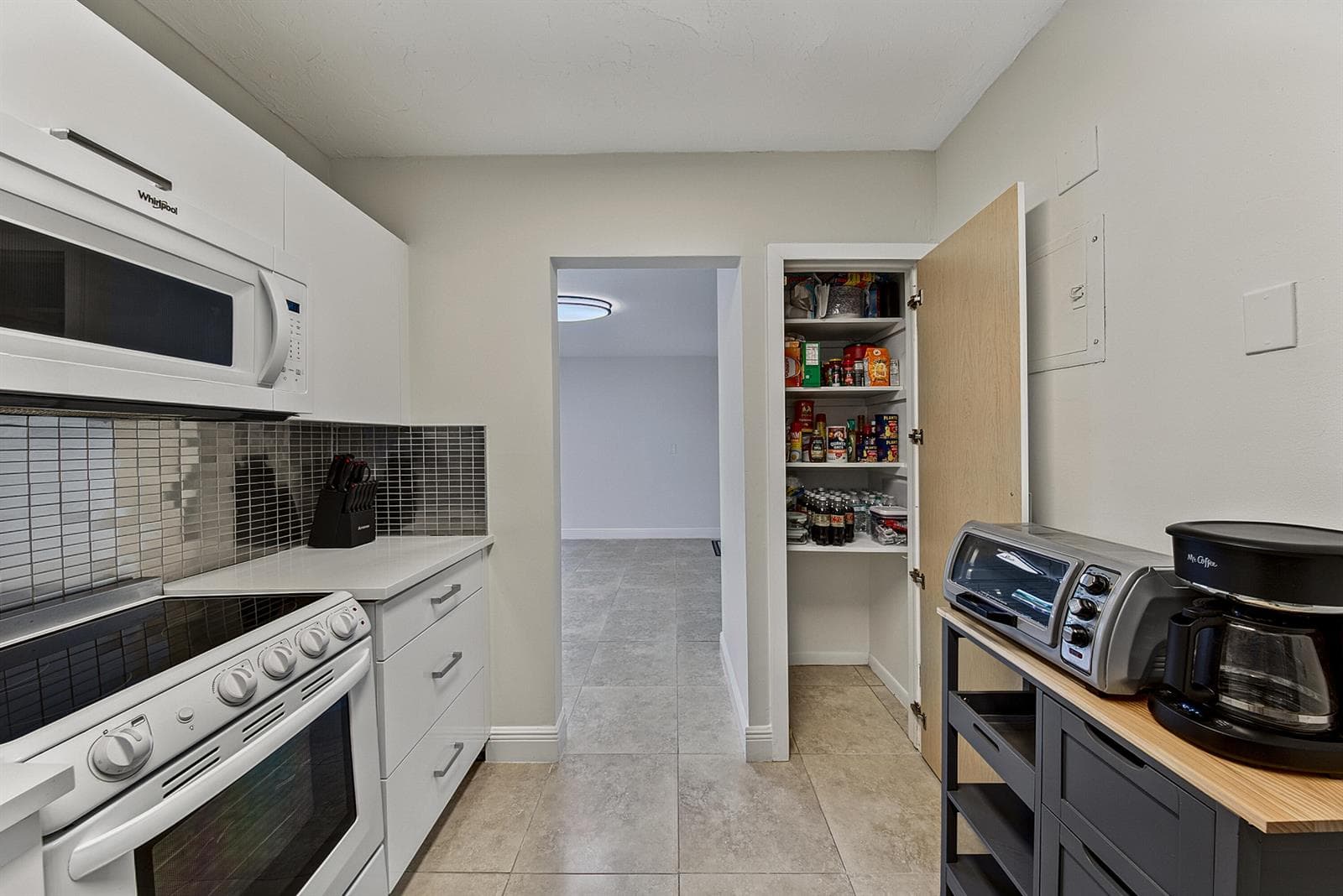 9 NE 19th Court # C112, Wilton Manors, FL 33305 photo 7