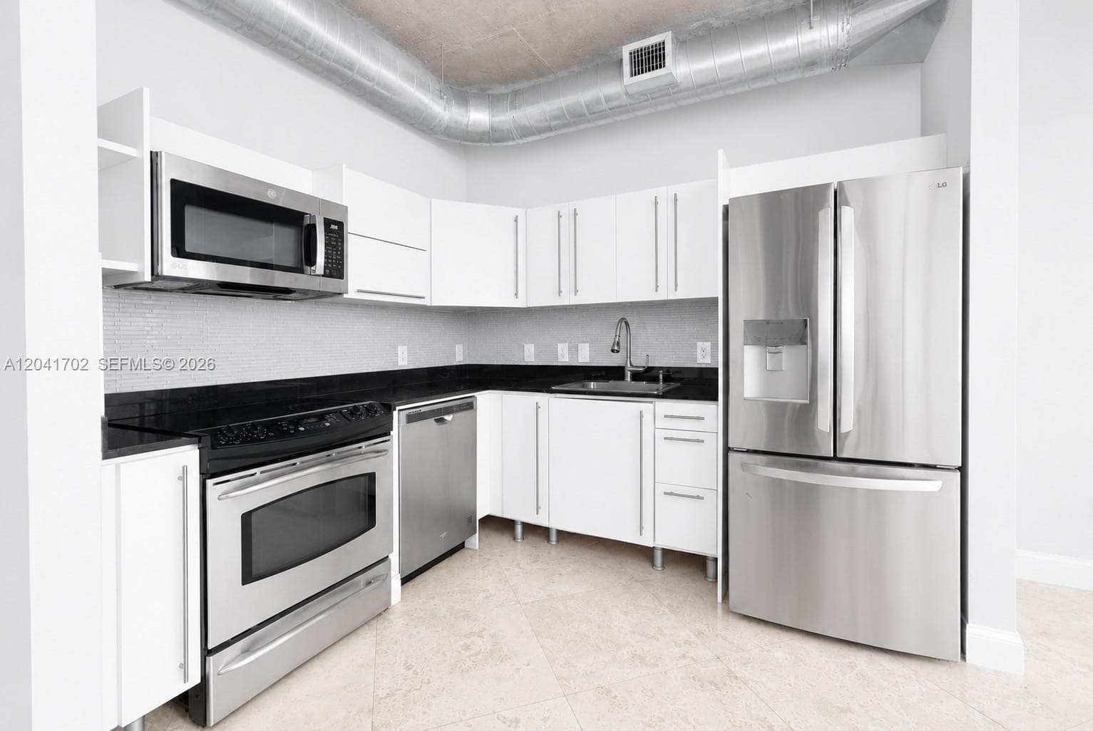 690 SW 1st Ct # 3118, Miami, FL 33130 photo 6