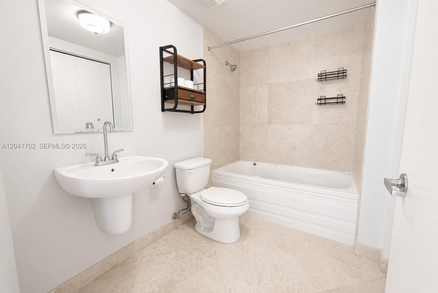 690 SW 1st Ct # 3118, Miami, FL 33130 photo 8