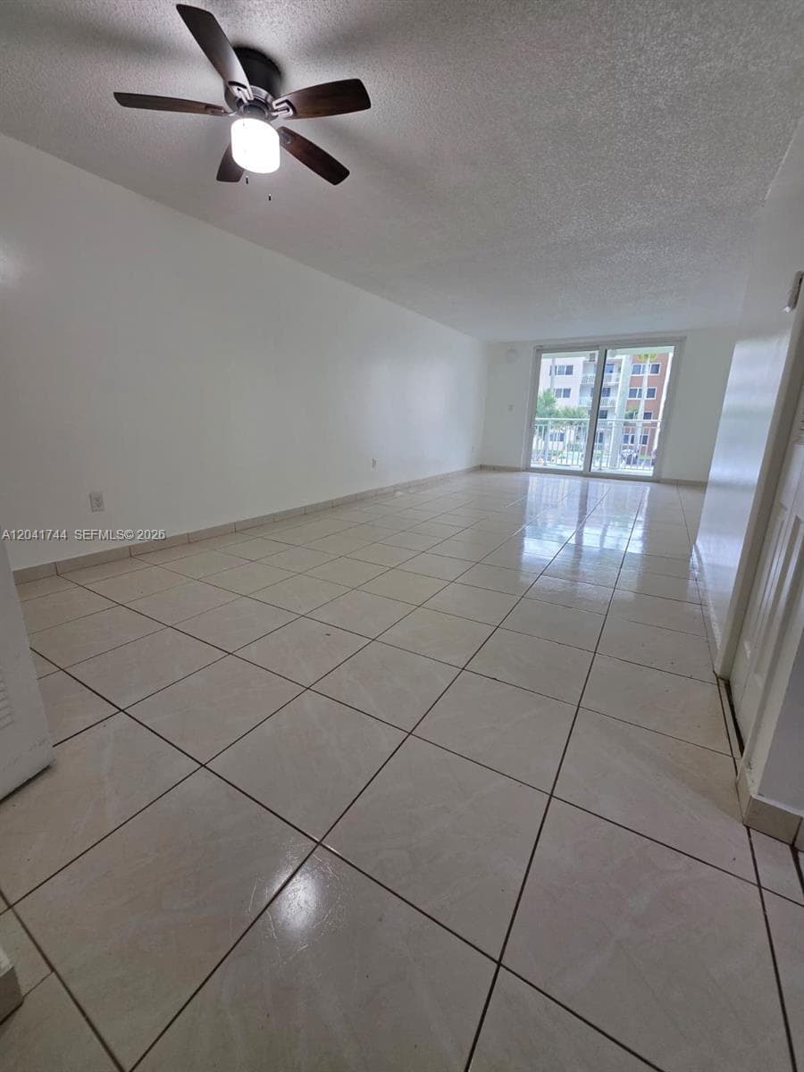 6930 Miami Gardens Dr # 1-209, Hialeah, FL 33015 photo 2