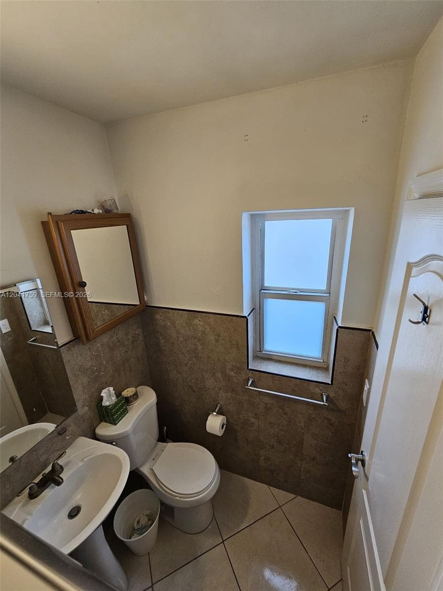 7400 Harding Ave # 22, Miami Beach, FL 33141 photo 12