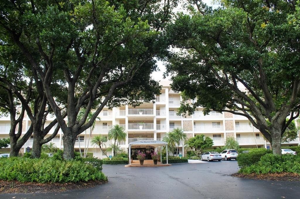 3503 Oaks Way # 303, Pompano Beach, FL 33069 photo 12