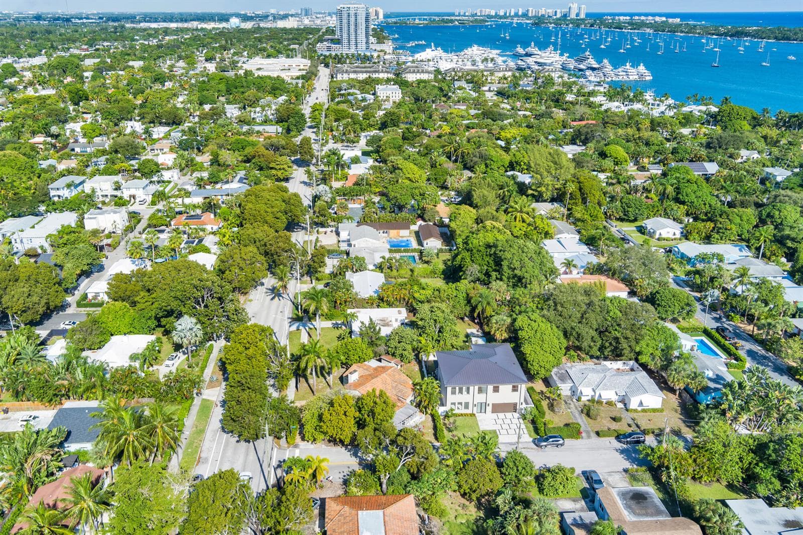 383 31st Court, West Palm Beach, FL 33407 photo 9